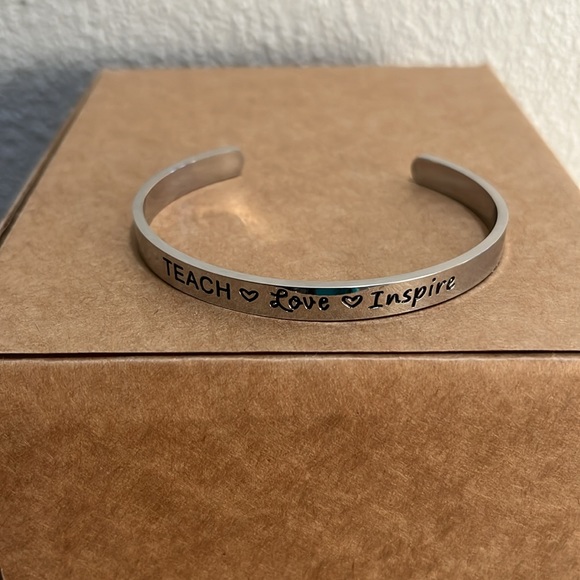 NWT Cerslimo Teacher Appreciation Stainless Steel Cuff Bangle Bracelet - Picture 8 of 11